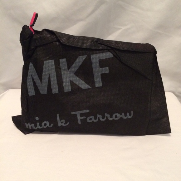 NWT Fuschia Double-Zip Crossbody by Mia K Farrow - Picture 7 of 8